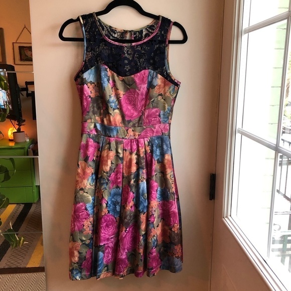 Tatyana Mirabelle floral midi dress with lace and tuile lining - Picture 3 of 14